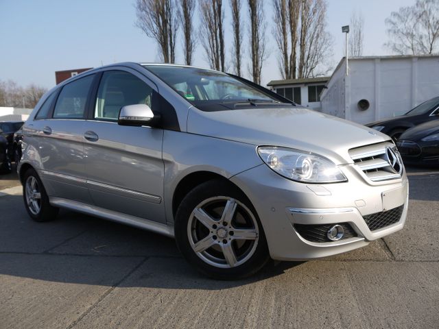 Mercedes-Benz B 200 Automatik/Lederpaket/Panoramadach/1. Hand