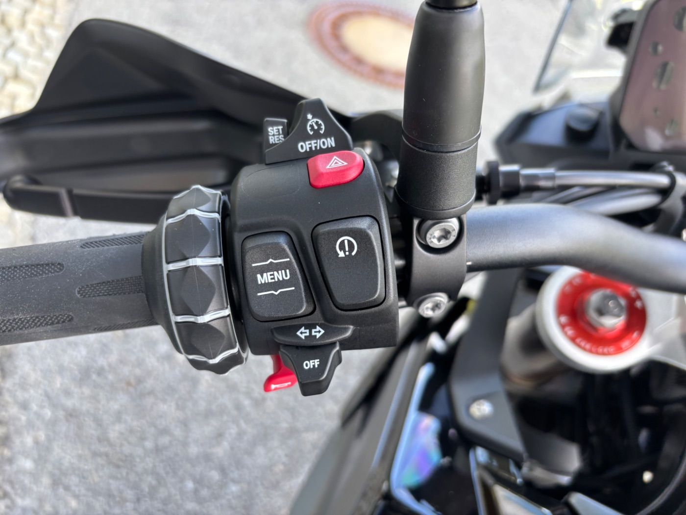 Fahrzeugabbildung BMW F 900 GS Dynamik Enduro-Paket Pro