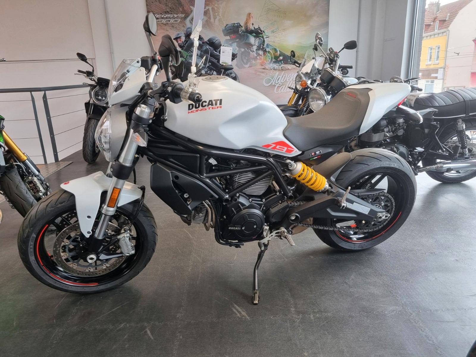 Ducati Monster 797