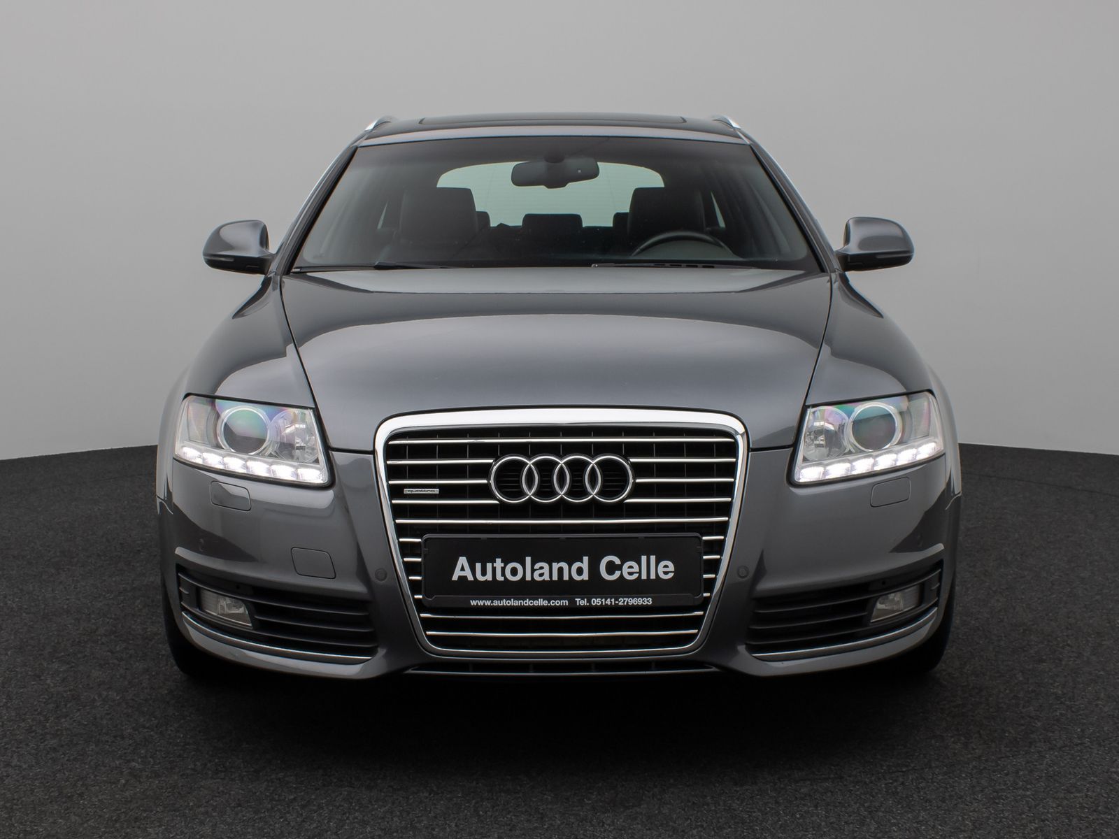 Fahrzeugabbildung Audi A6 Avant 2.7 TDI quattro S Line Glasdach Xenon