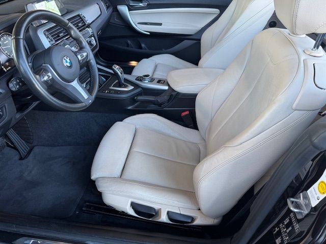 Fahrzeugabbildung BMW 230i  Sport Line KLIMA LED NAVI ALU