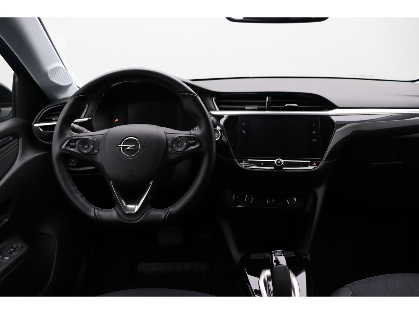 Fahrzeugabbildung Opel Corsa-e F Elegance Navi Totwinkelass. Kamera SHZ