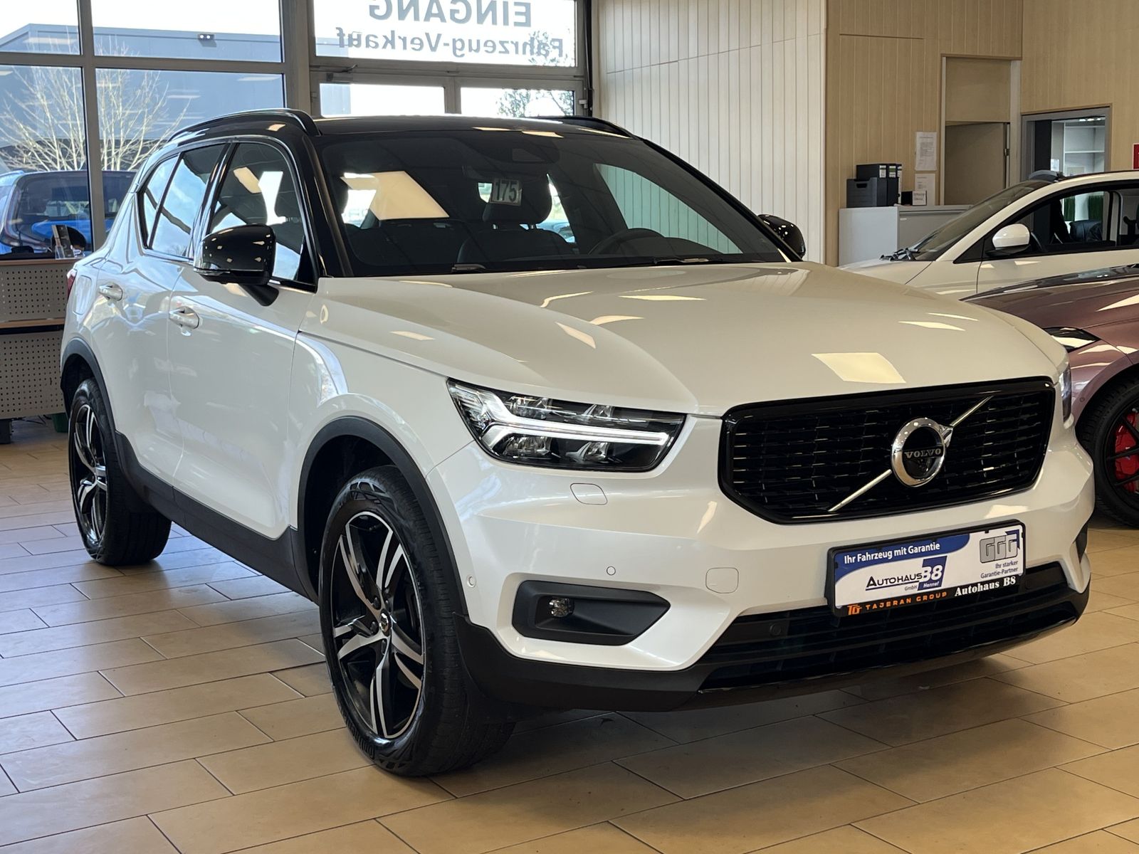 Volvo XC40 R-Design*360Cam*HarmanK*Leder*SHZ*CarPlay imagem 3