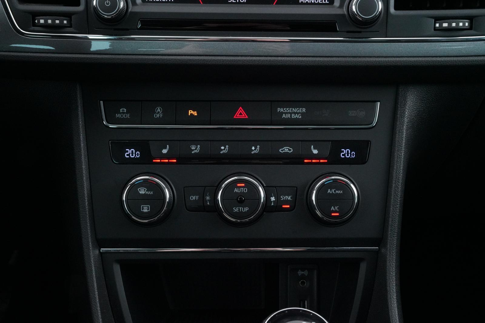 Seat LEON ST FR 1.8TSI COMBI SCHECKHEFT GEPFLEGT+AHK