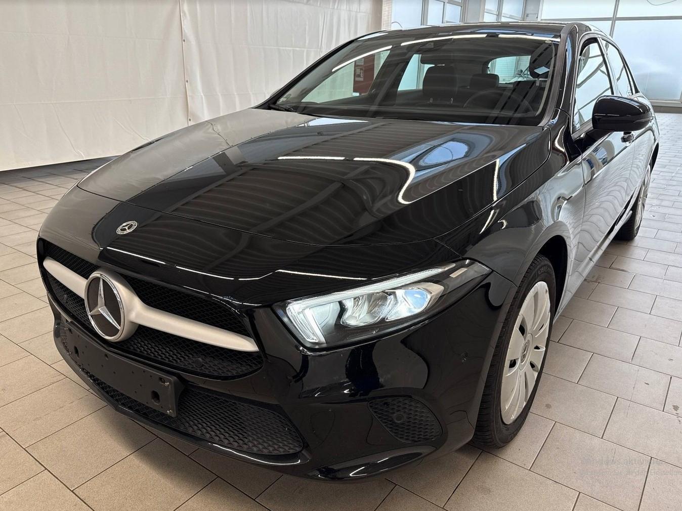 Mercedes-Benz A 250e LED*SHZ*DAB*Tempomat*Business*Parktronic