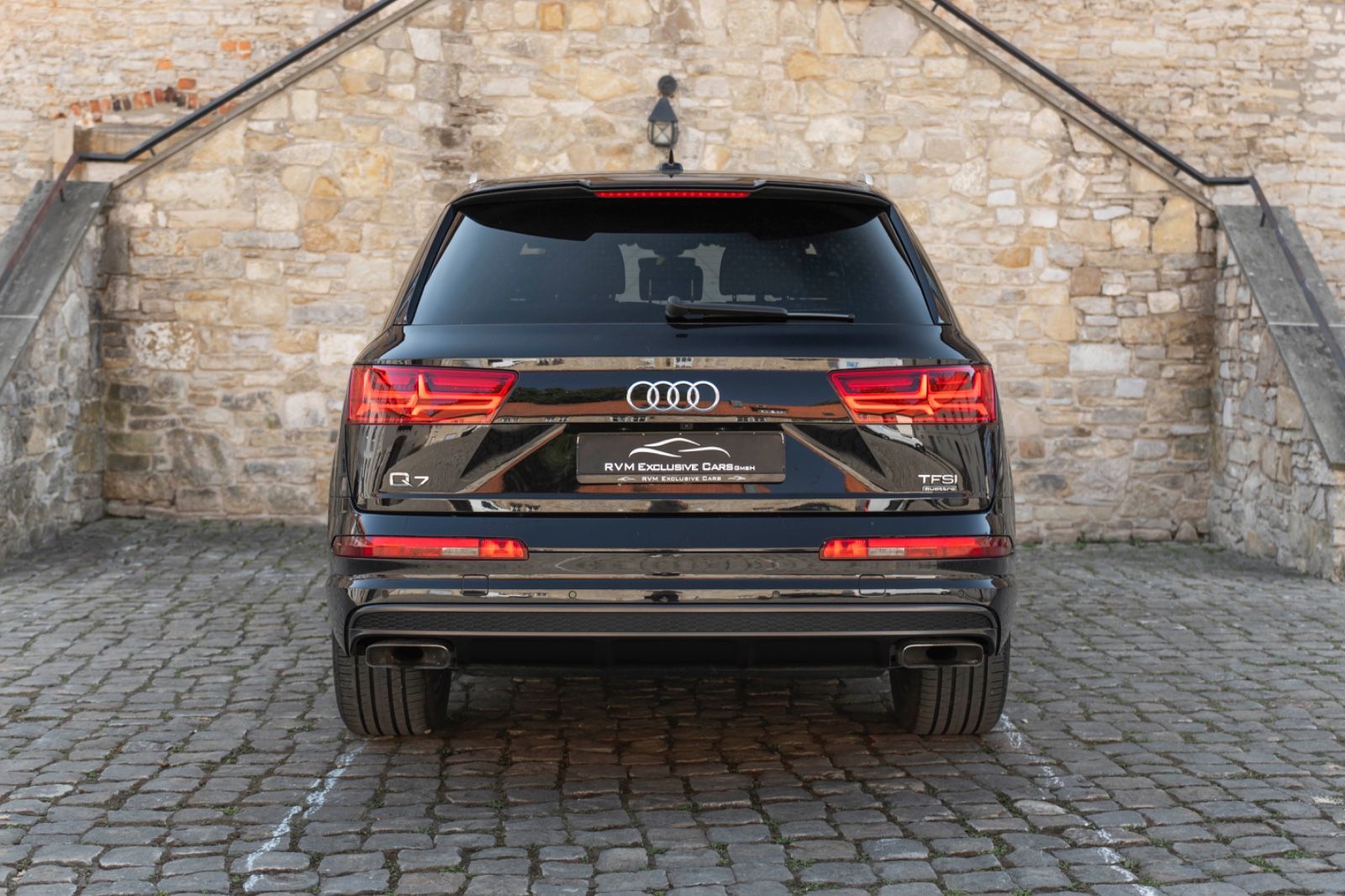 Fahrzeugabbildung Audi Q7 3.0 TFSI Quattro S-LINE LED 360° PANO 7SITZE