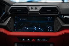 Urus 4.0 V8 PHEV SE 2025 GREY/BLACK RED