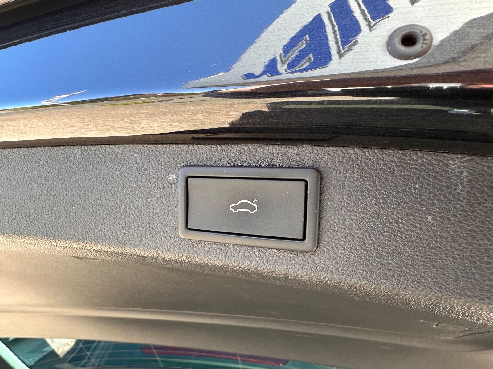 Fahrzeugabbildung SKODA Kodiaq Sportline 2.0 TDI 4x4 Matrix/AHK/ACC/Navi