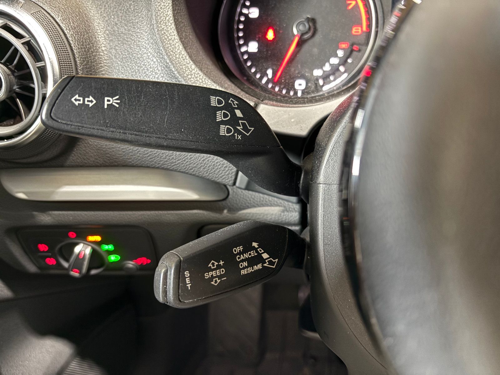 Fahrzeugabbildung Audi A3 Sportback S-line Sportpaket/PDC/SHZ/KLIMA/