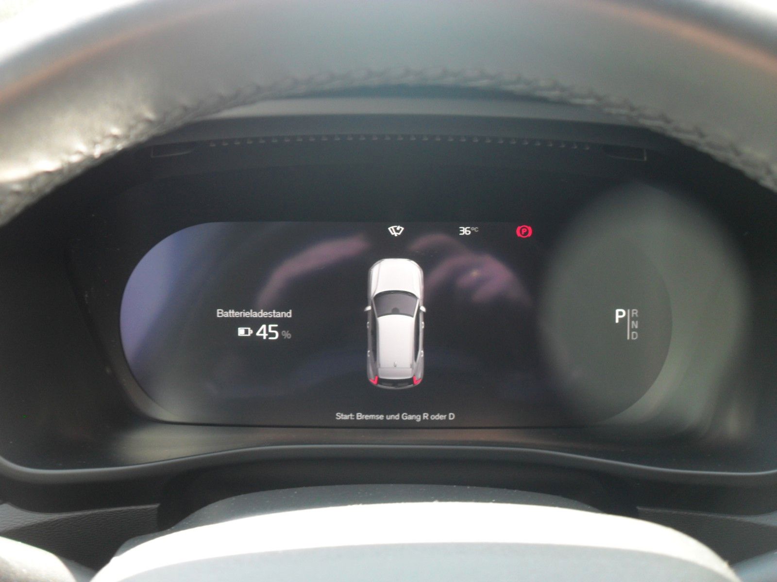 Fahrzeugabbildung Volvo XC 40 Plus Recharge Pure Electric 2WD |AHK | LED