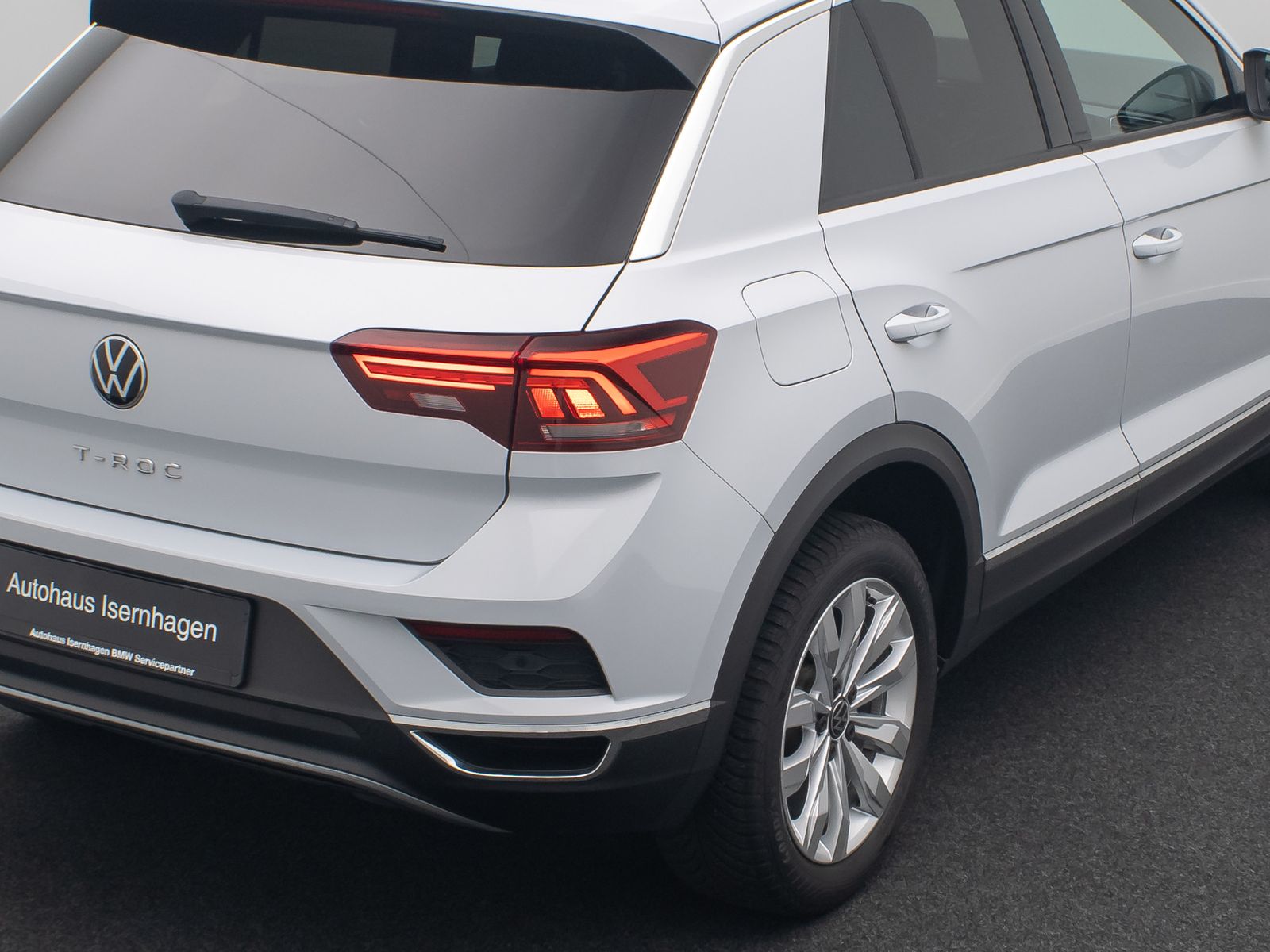 Fahrzeugabbildung Volkswagen T-Roc Sport ACC PDC HIFI Alarm FahrAssist DAB WR