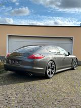 Porsche Panamera 4 Allrad,20Zoll,PZ-S-Heft - gebrauchte Porsche Panamera aus dem Jahr 2013