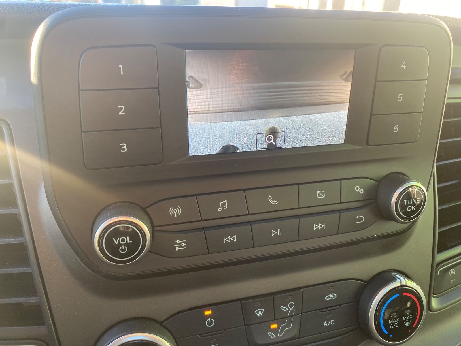 Fahrzeugabbildung Ford Transit Pritsche 350 L3 Einzelkabine Trend,AHK