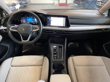 MYAUTOCENTER – Gebraucht- und Jahreswagen mit Werkstattservice in Pfaffenhofen Volkswagen Golf VIII Variant Life *1. Hand*Kamera*AHK*Klima