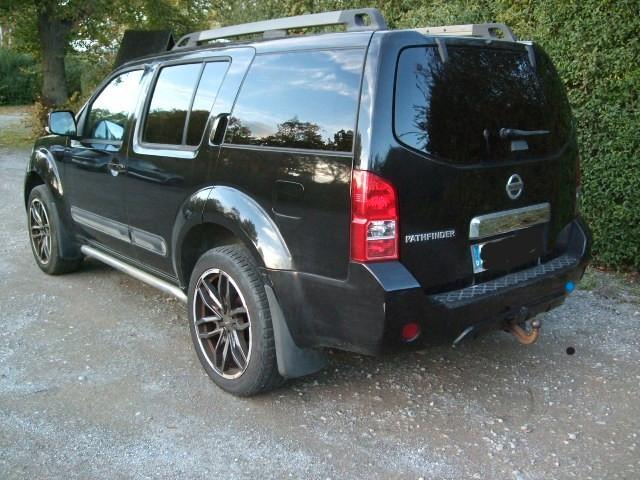 Nissan Pathfinder 2014 — interior