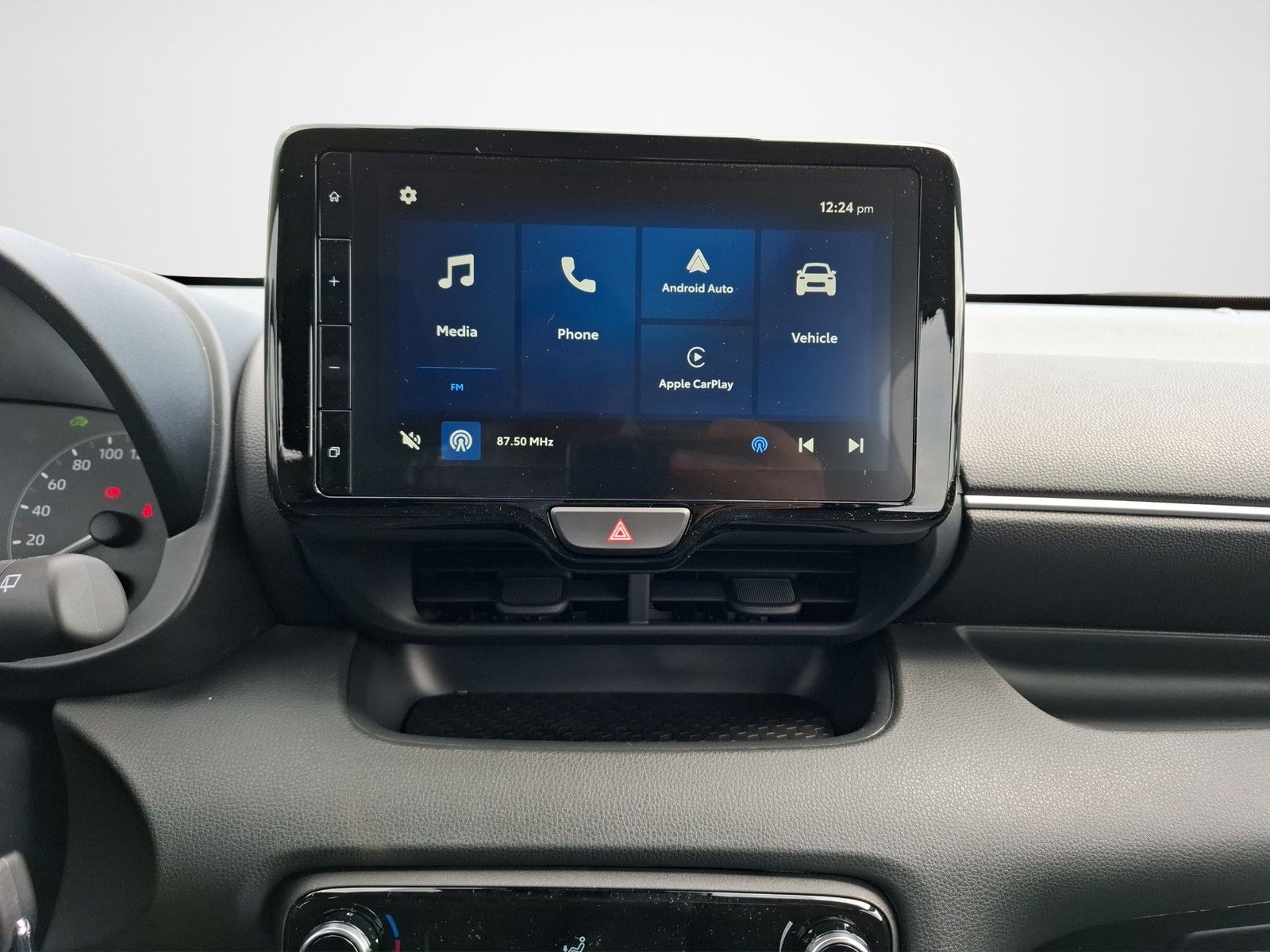 MAZDA 2 1.5 Hybrid Center-Line Automatik / Klima / Zen - Image 13