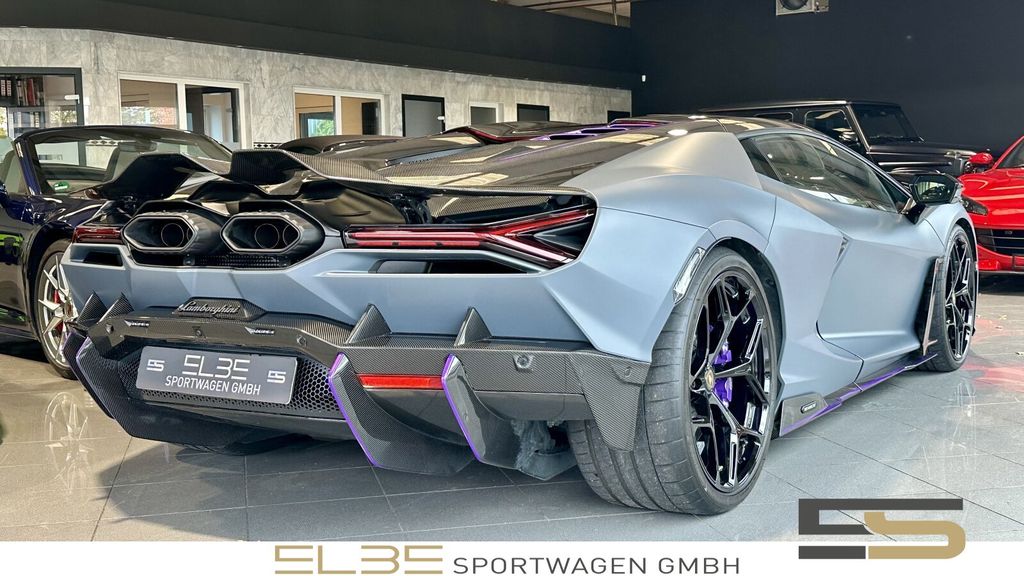 LAMBORGHINI Revuelto 2026