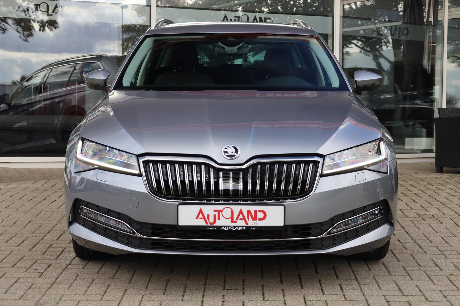 Skoda Superb Combi 2.0 TDI LED AHK Leder Navi Memory