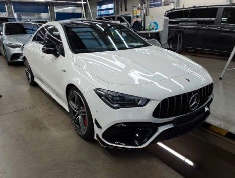 Fahrzeugabbildung Mercedes-Benz CLA 45 S AMG+Aero+Pano+HUD+Burm+Memory+MultiB