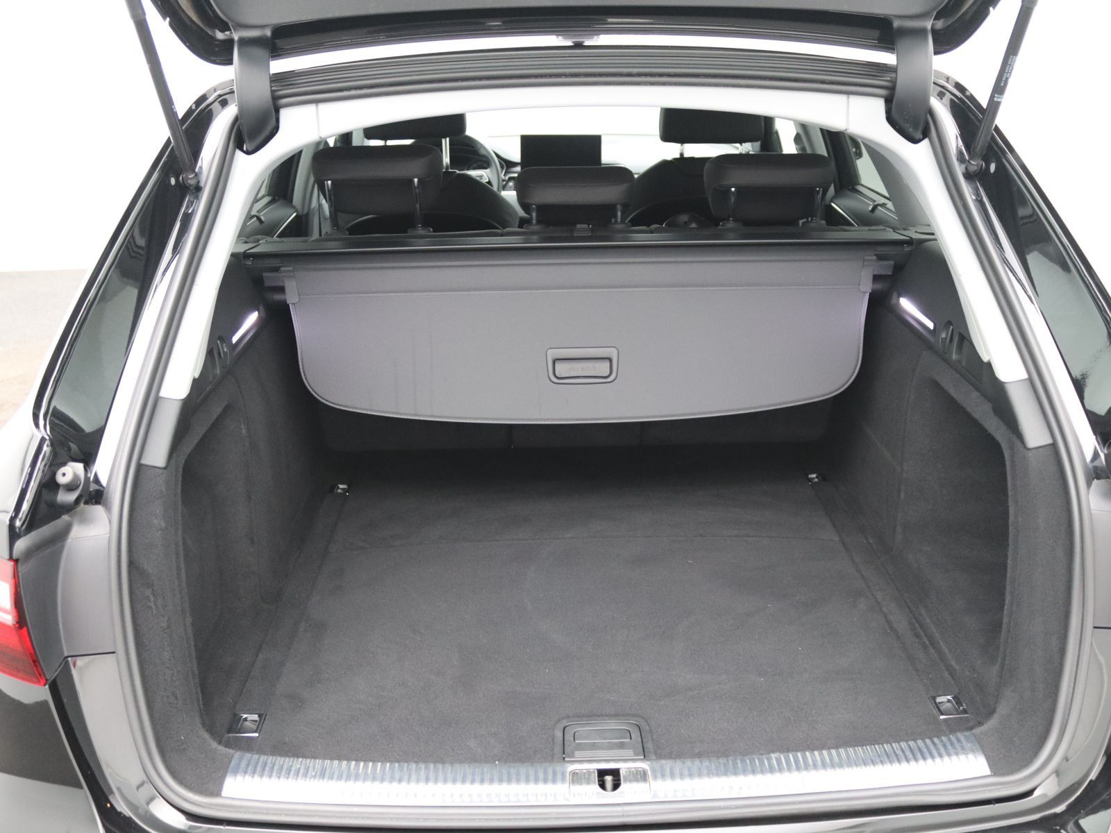 Audi A4 - Bild 8