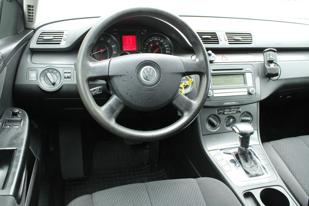 VW Passat Variant – Bild 10 von 23