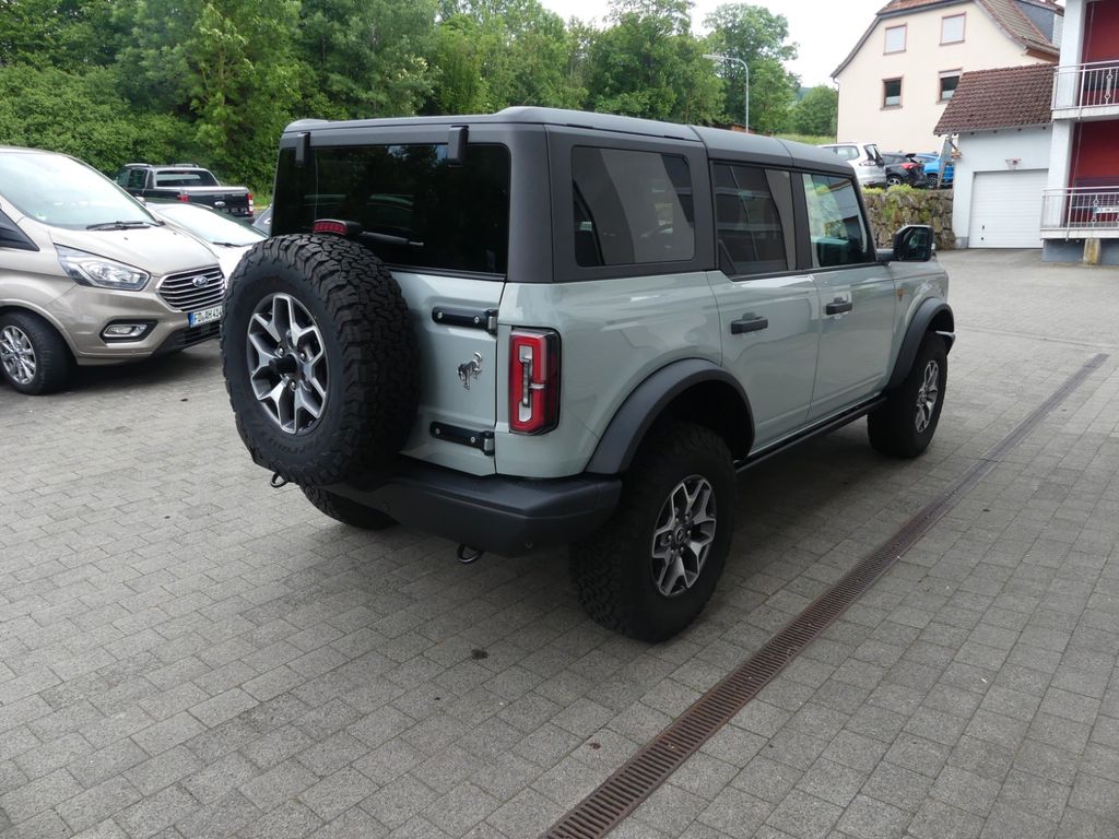 FORD Bronco Badlands E-4WD FORD Bronco Badlands E-4WD