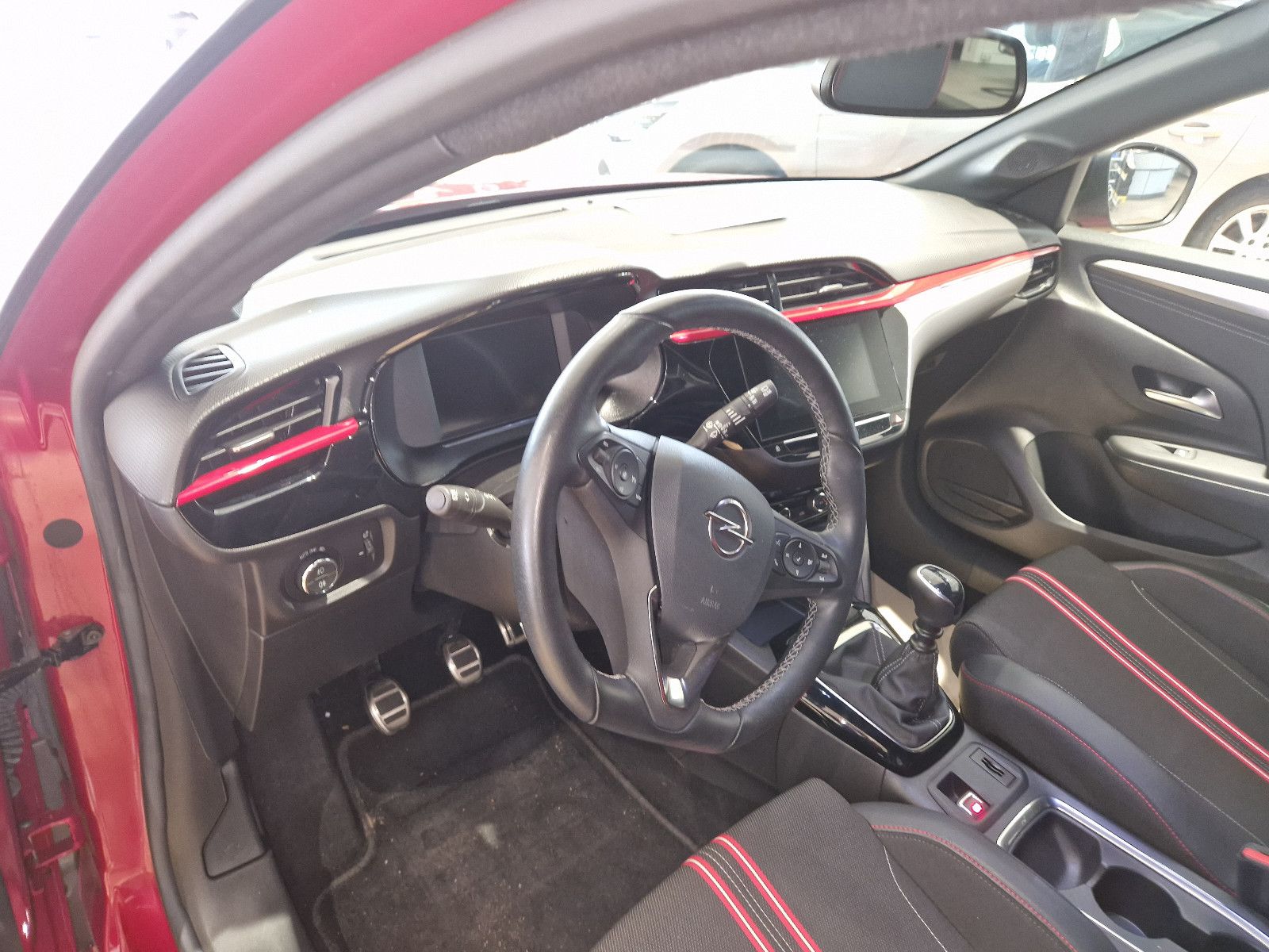 Fahrzeugabbildung Opel Corsa 1.2 Direct Injection Turbo 74kW GS Line