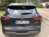 Nissan Qashqai+2 - Nissan Qashqai+2 mit Benzin-Antrieb: Automatik