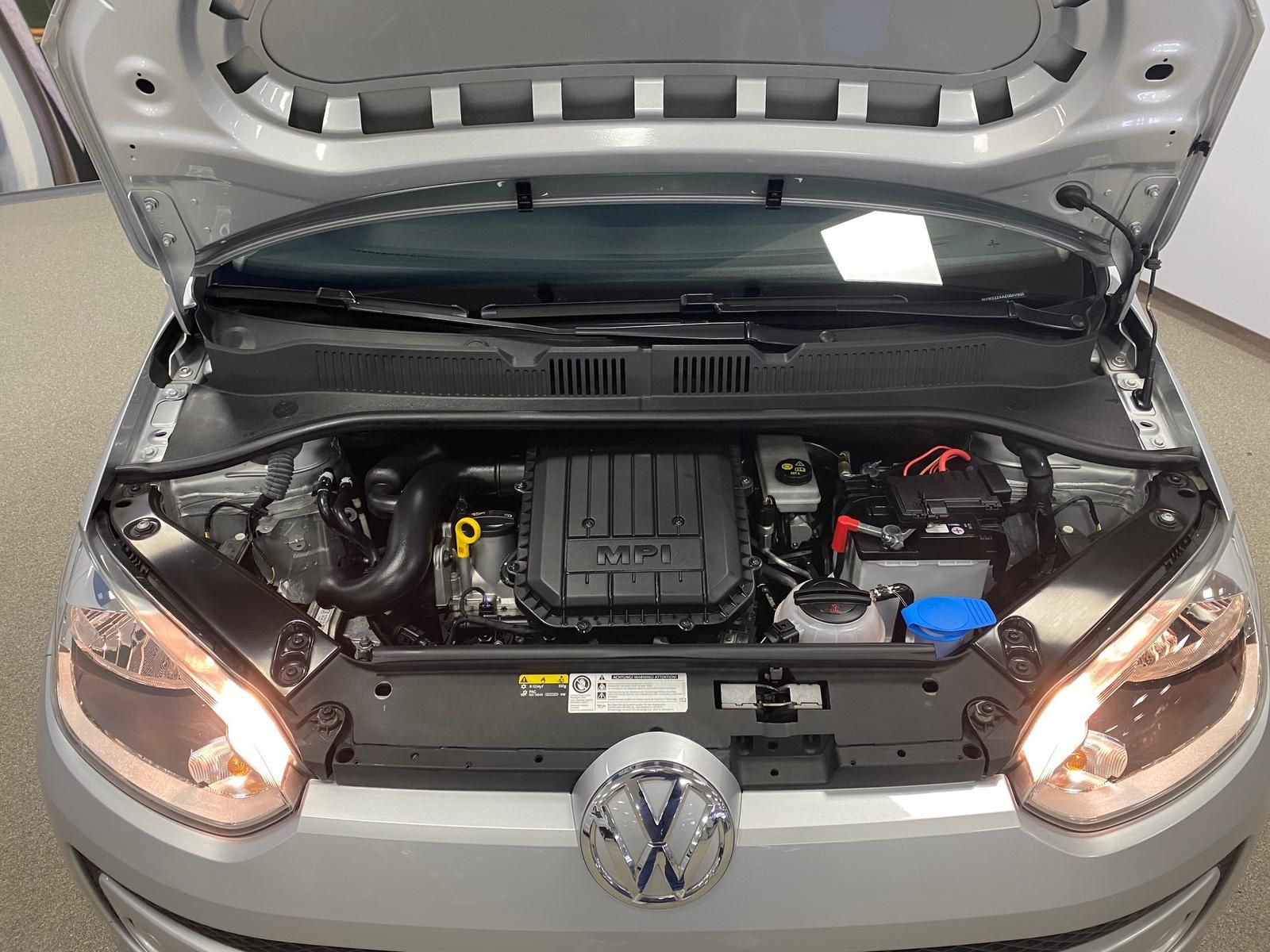 Fahrzeugabbildung Volkswagen up! move up! KLIMA+PDC+SITZHEIZ+Metallic+Allwett
