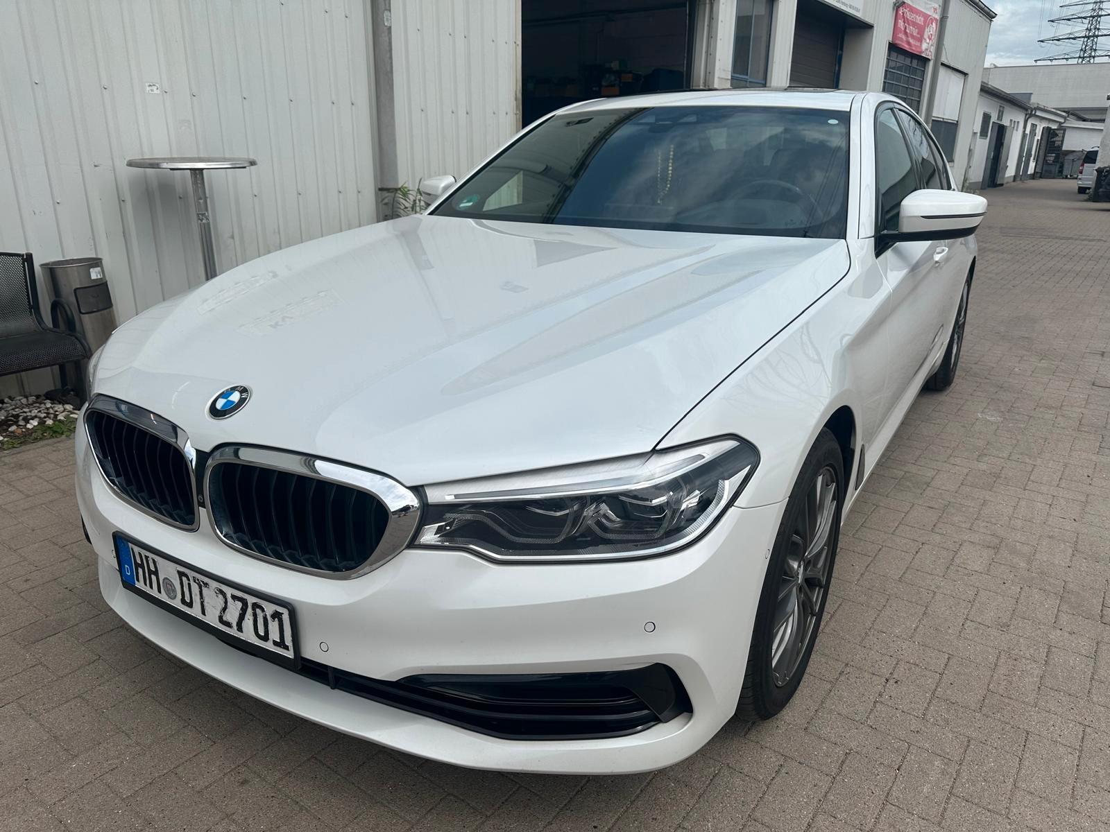 BMW 530 Baureihe 5 Lim. 530 d xDrive Sport Line