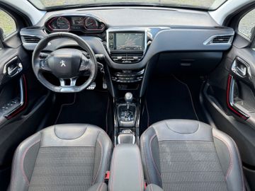 Peugeot 2008 - 12