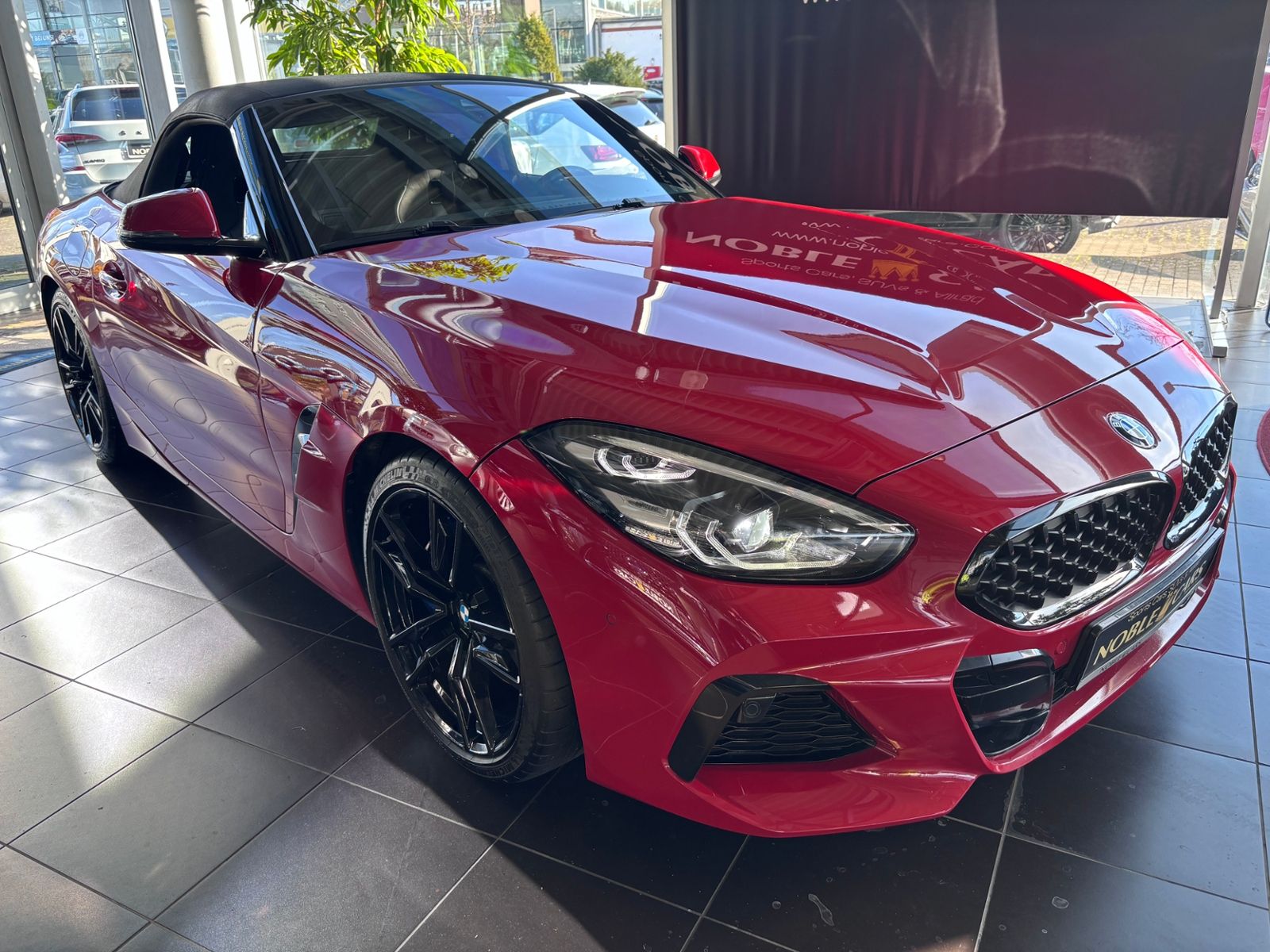 Fahrzeugabbildung BMW Z4  sDrive 30 i M Sport LED NAVI ALU