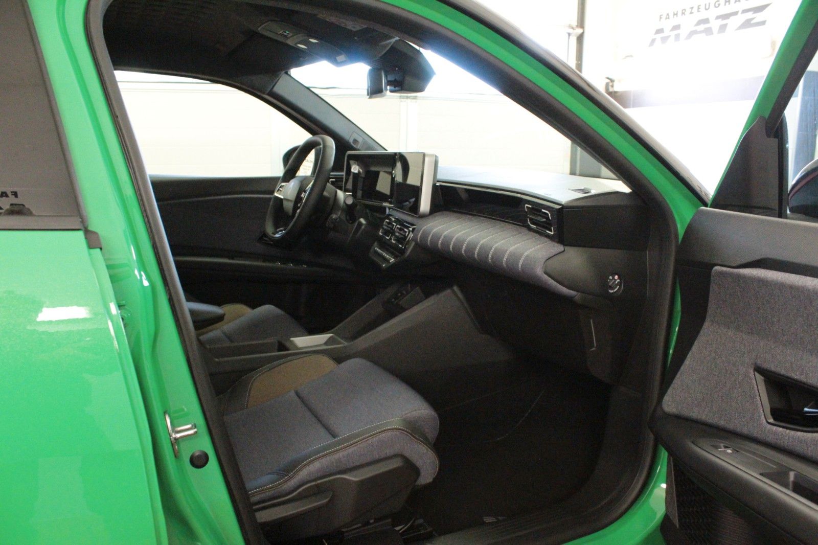 Fahrzeugabbildung Renault R 5  E-Tech Techno 120 Urban Range *Winterpaket*
