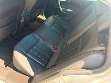 Opel Insignia - 11