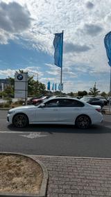 BMW 330e xDrive M Sport Automatik M Sport 292 PS - BMW 3er Reihe: Ps