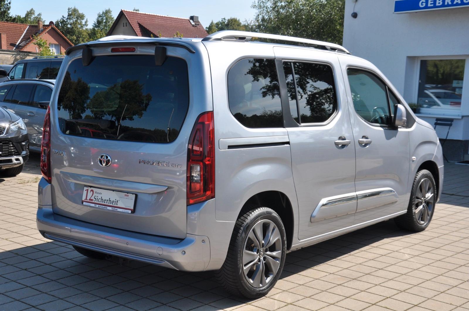 Toyota Proace City Verso L1 Executive Aut. AHK-PANO-HUD
