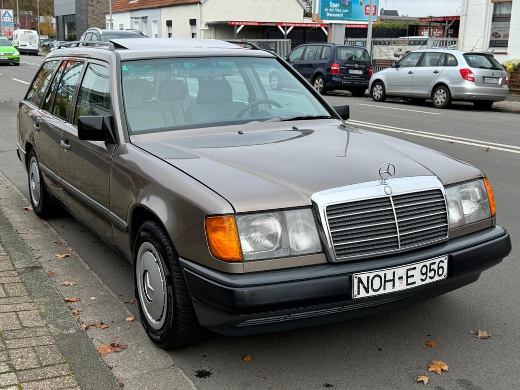 Mercedes-Benz 200