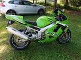 Kawasaki ZX9R - Offers matching your search criteria