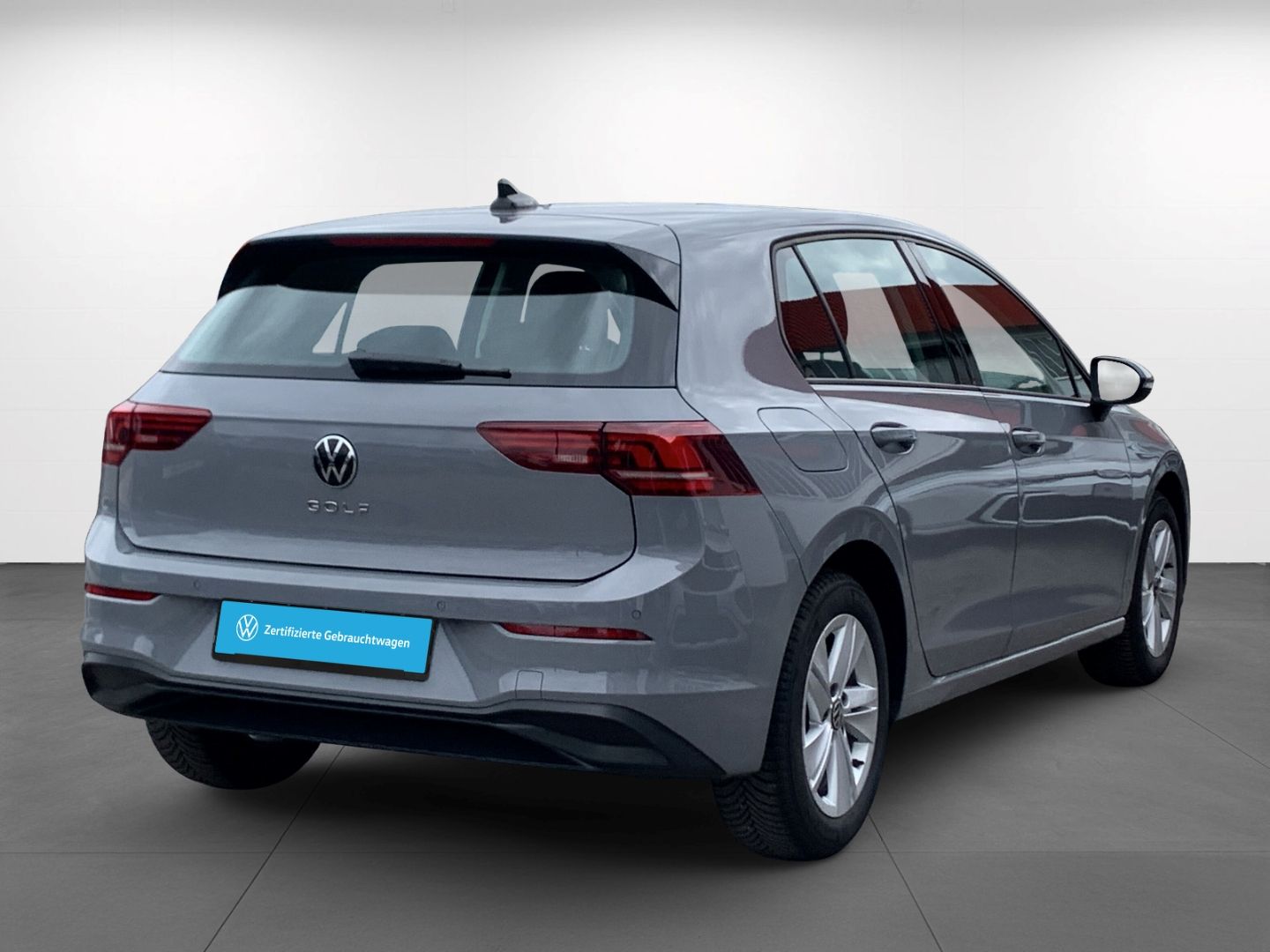 Volkswagen Golf VIII 1.5 TSI Life StandHZG AHK Kamera SHZ foto 4