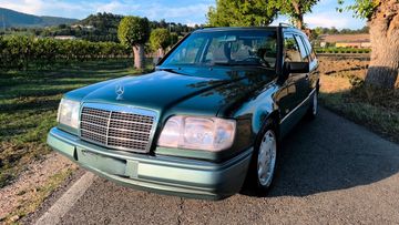 Mercedes E 200 - 11
