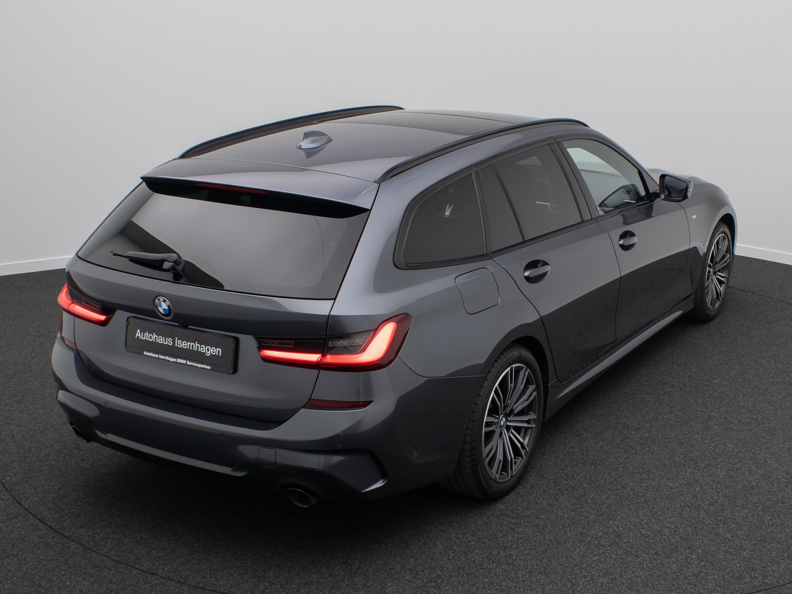 Fahrzeugabbildung BMW 330d xD M Sport DAB Kamera AHK Laser HiFi Komfor