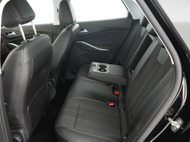Grandland GS+AHK+LED+360 GRAD KAMERA+SITZ-/LENKR