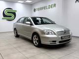 Toyota Avensis 2.0 Executive /1.HAND/ TEMPOMAT/ AUTOMAT - Toyota Avensis Executive mit Benzin-Antrieb
