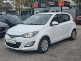 Hyundai i20 Automatik |Klima |5-trg. |8x bereift - Hyundai i20 Gebrauchtwagen in München