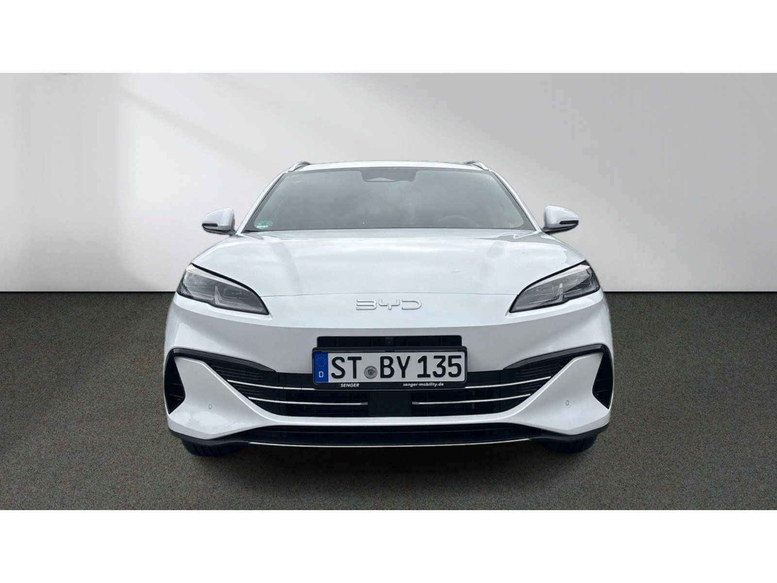 BYD SEAL 6