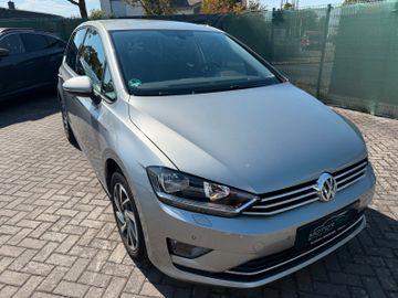 Volkswagen Golf - 2