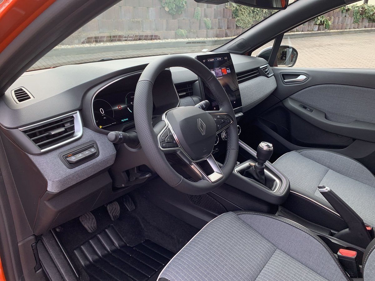 Renault Clio - Bild 10