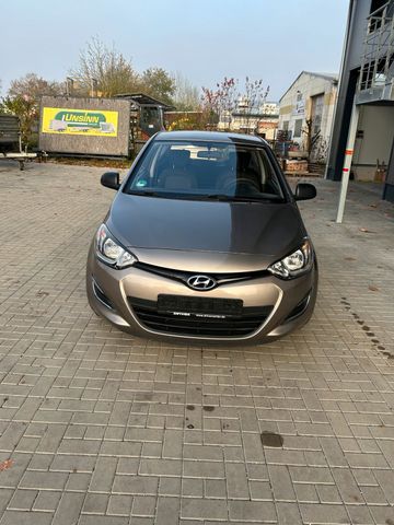 Hyundai i20 TÜV NEU SERVICE NEU SEHR GEPFLEGT