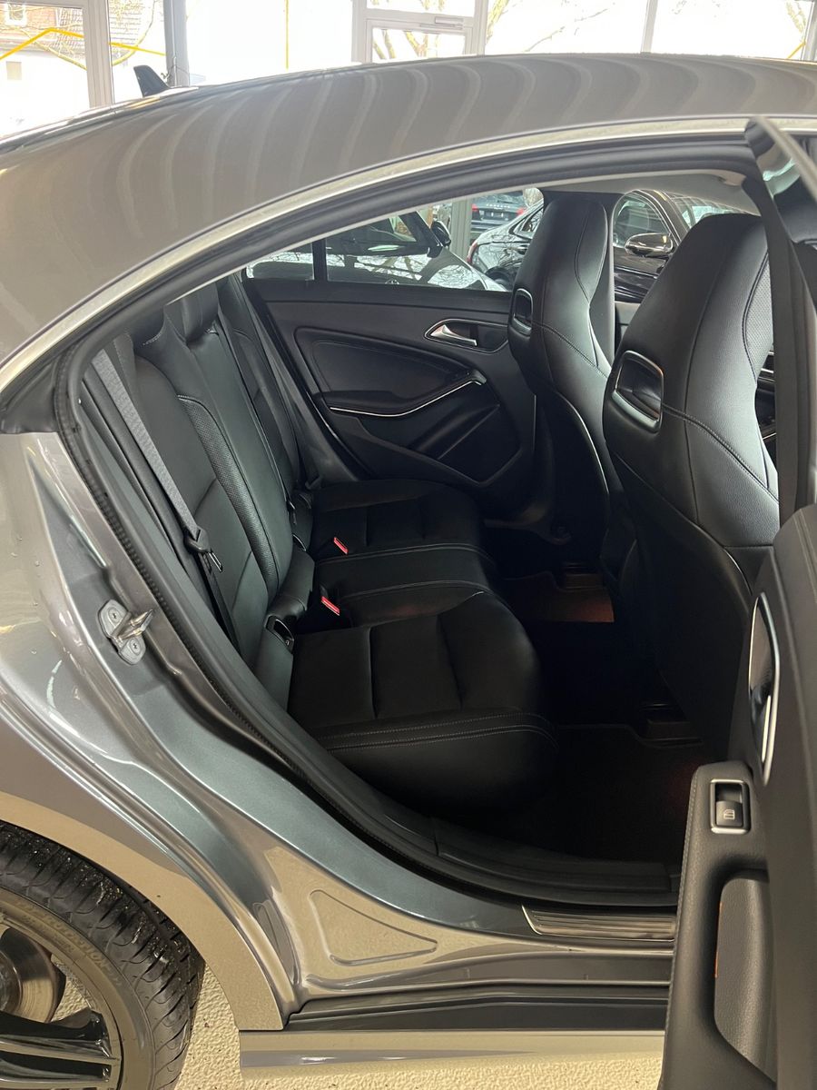Fahrzeugabbildung Mercedes-Benz CLA 200 *AMG FELGEN*NAVI*KAMERA*