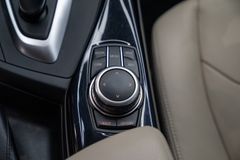 BMW 118 i Urban Line*CAM*LED*LEDER*SHZ*NAVI*TEMPOMAT